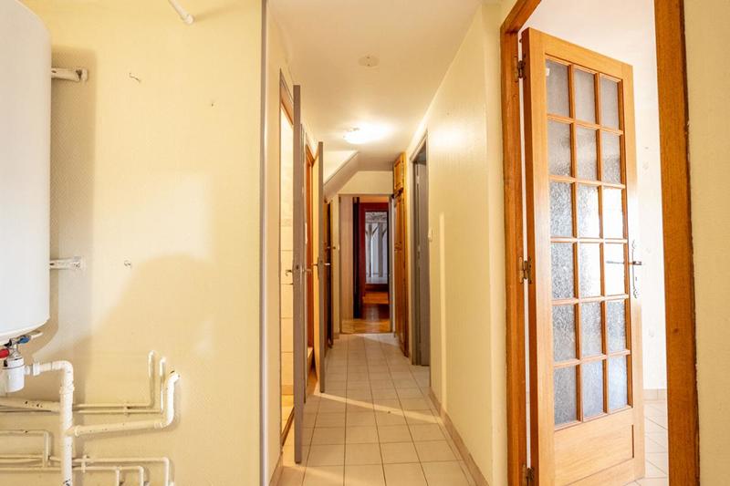 Maison - 200 m² - 9 pièces