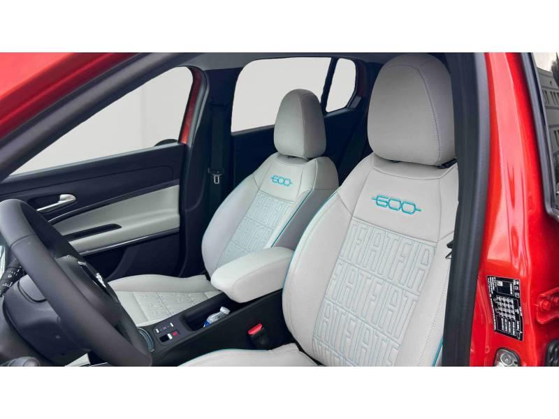 Fiat 600 600e 54 kWh 156 ch la Prima