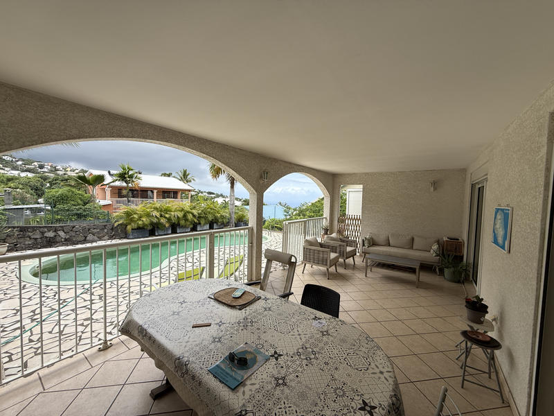 Maison - 181 m² - 1 pièce