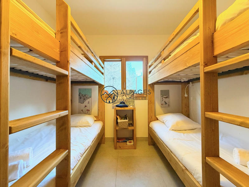 Appartement - 92 m² - 4 pièces