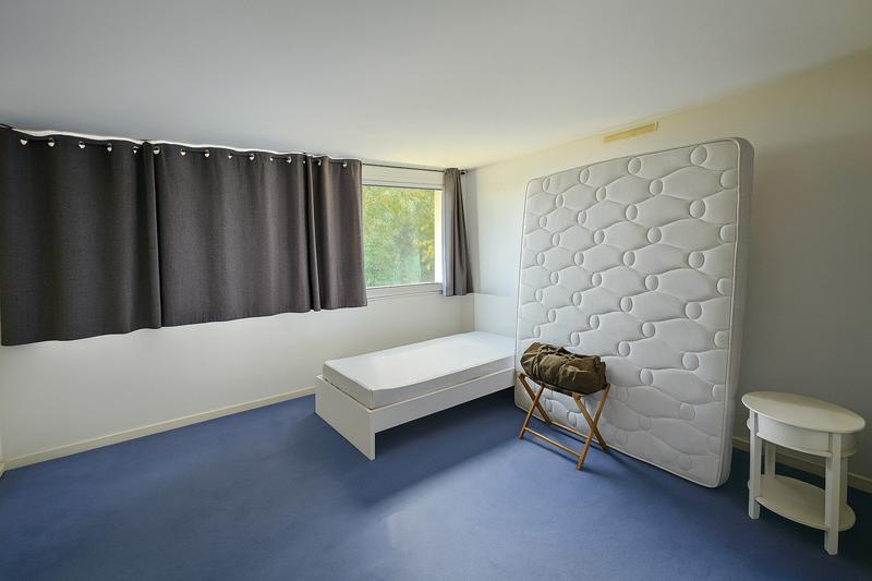 Maison - 240 m² - 5 pièces