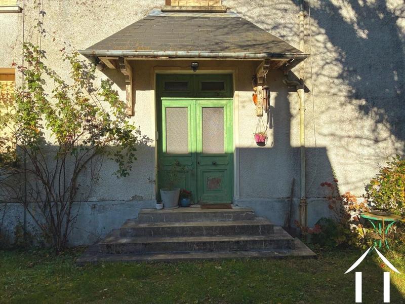 Maison - 400 m² - 27 pièces