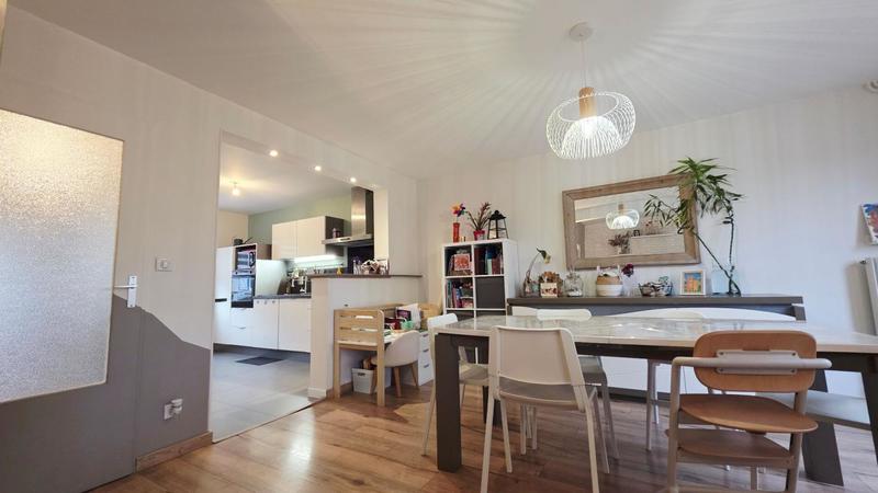 Maison - 110 m² - 5 pièces