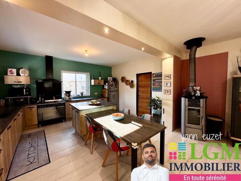 Maison - 105 m² - 4 pièces