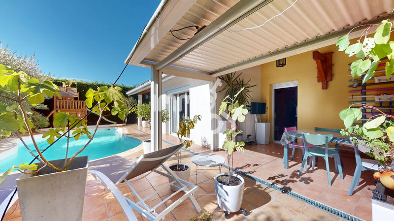 Maison - 159 m² - 7 pièces