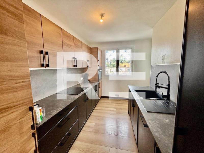 Appartement - 96 m² - 4 pièces