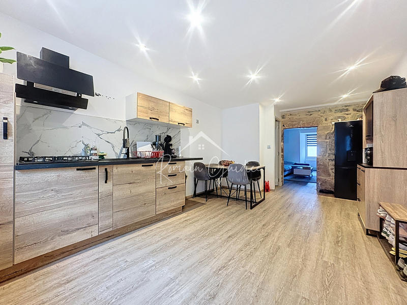 Maison - 101 m² - 5 pièces