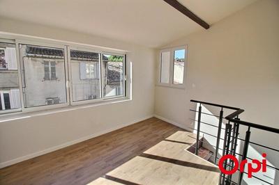 Appartement - 100 m² - 4 pièces