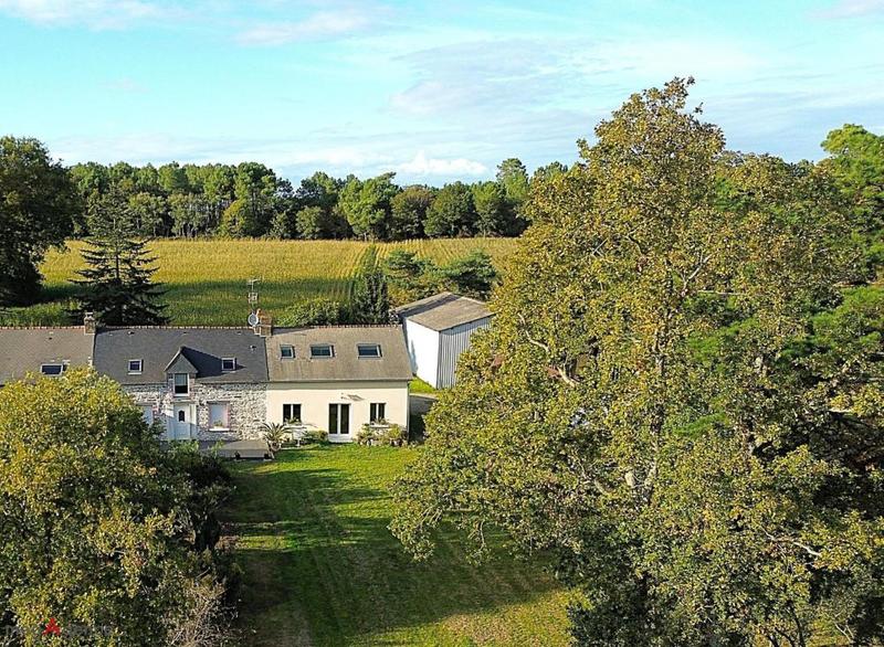 Maison - 200 m² - 12 pièces