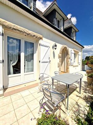 Maison - 98 m² - 4 pièces