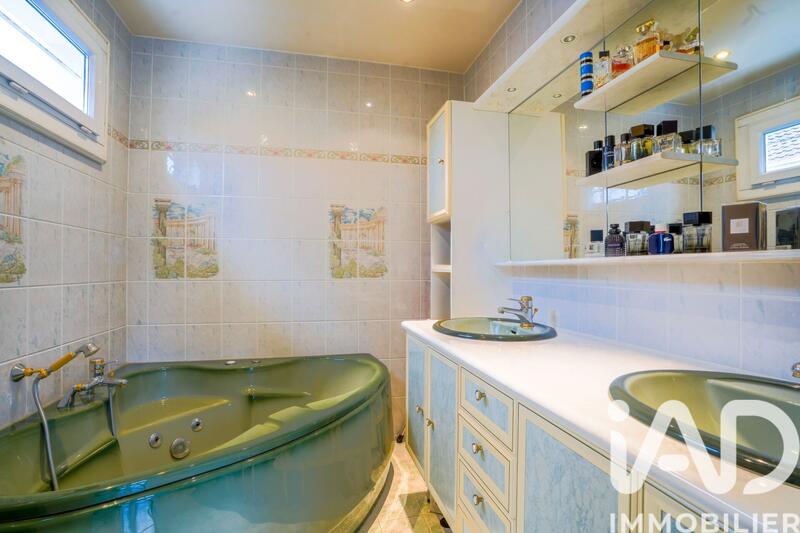 Maison - 160 m² - 6 pièces