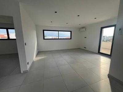 Maison - 122 m² - 6 pièces
