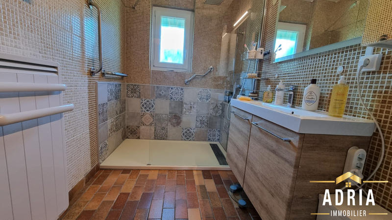 Maison - 150 m² - 8 pièces