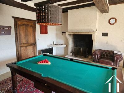 Maison - 240 m² - 8 pièces