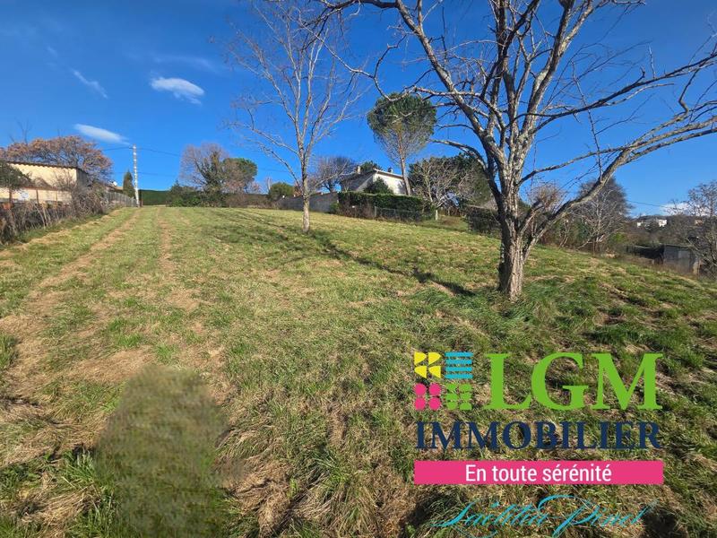 Terrain constructible - 1 706 m²