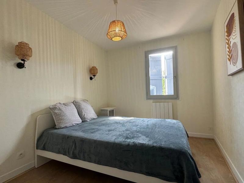 Maison - 280 m² - 9 pièces