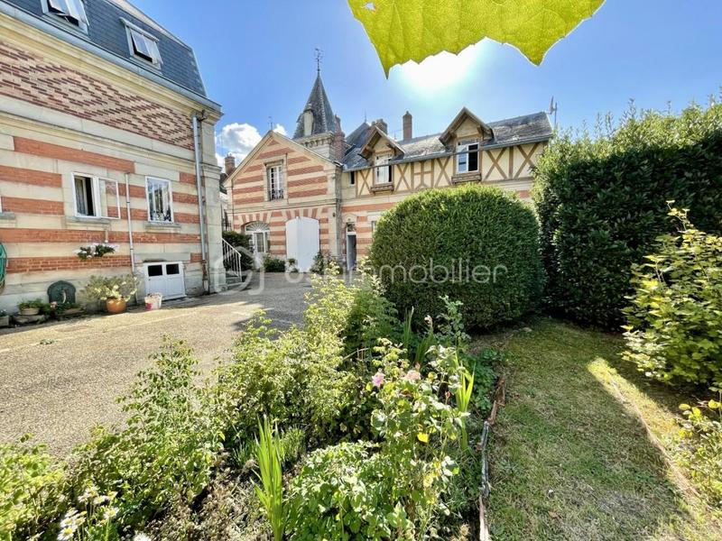 Maison bourgeoise - 426 m² - 14 pièces