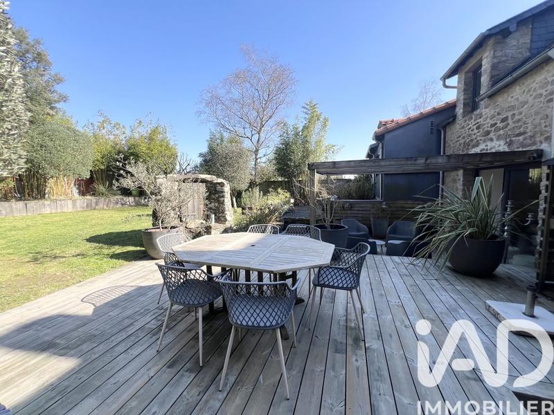 Maison - 150 m² - 7 pièces