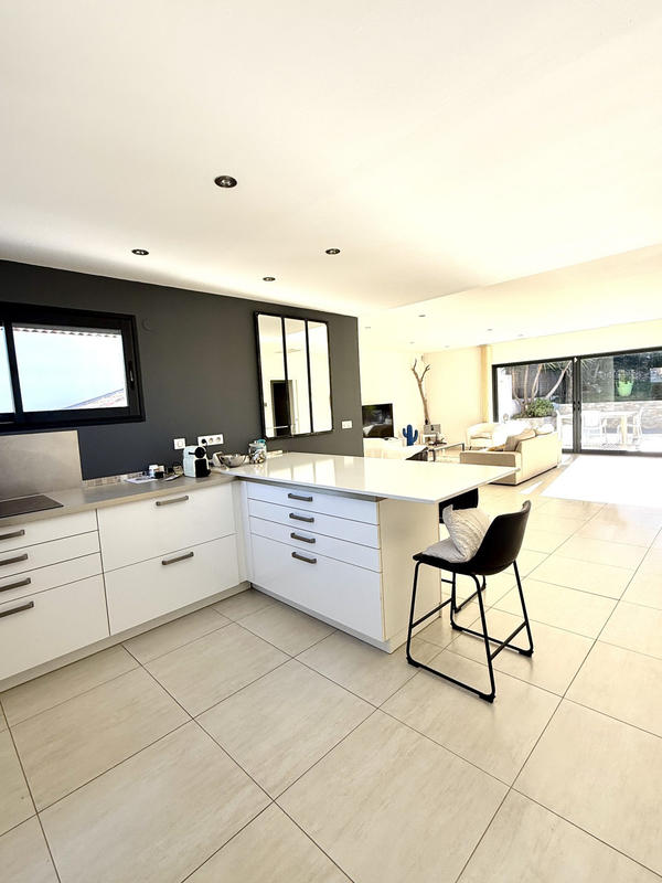 Maison - 135 m² - 4 pièces