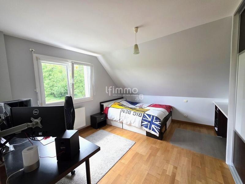 Maison - 160 m² - 8 pièces