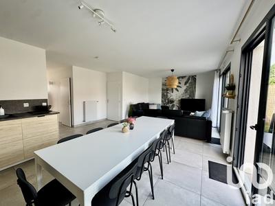 Maison - 91 m² - 5 pièces