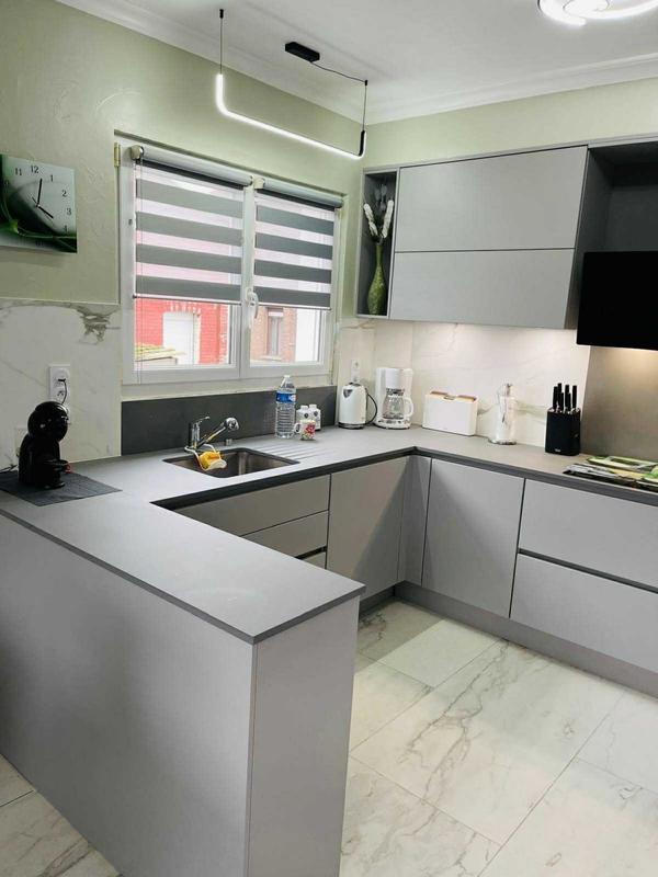 Maison - 150 m² - 8 pièces