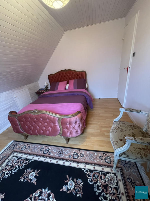 Maison traditionnelle - 128 m² - 7 pièces