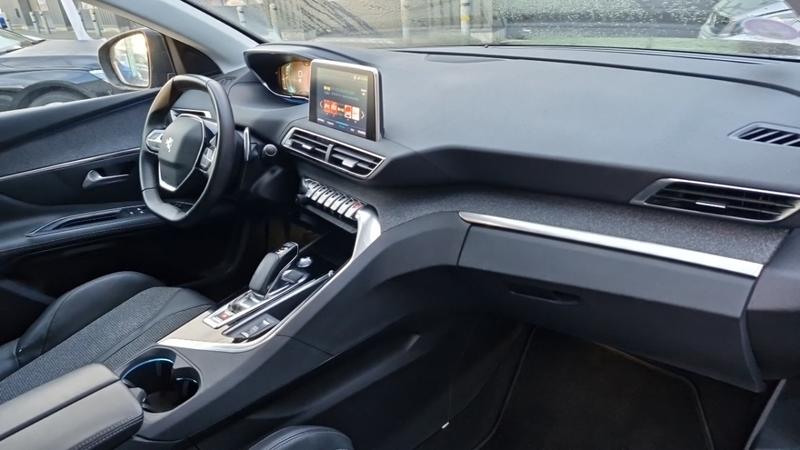 Peugeot 3008 Business hybrid 225 e-eat8 allure