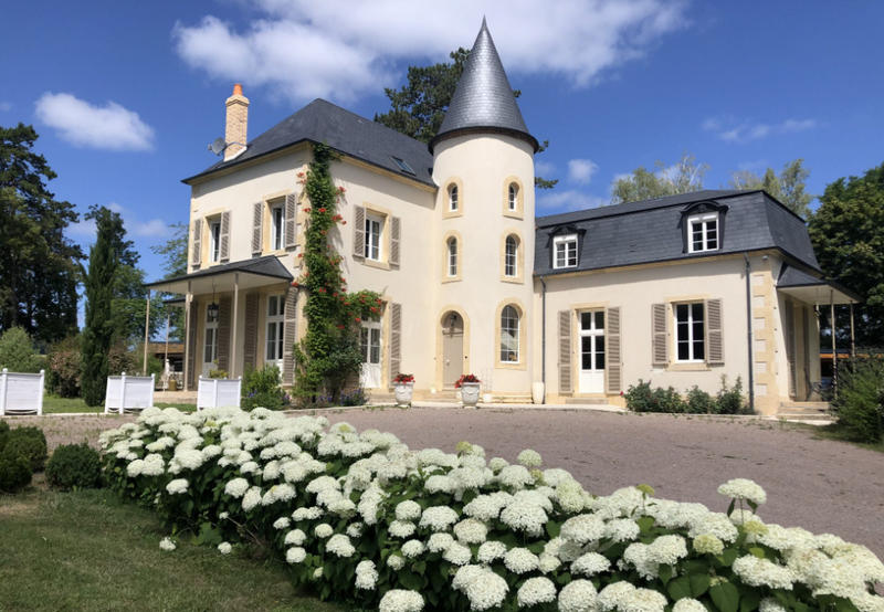 Demeure - 370 m² - 7 pièces