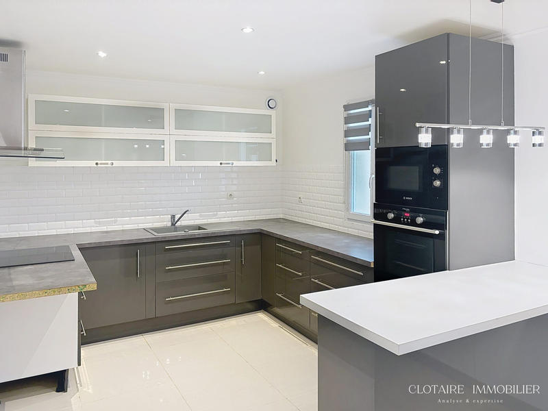 Maison - 103 m² - 5 pièces