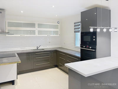 Maison - 103 m² - 5 pièces