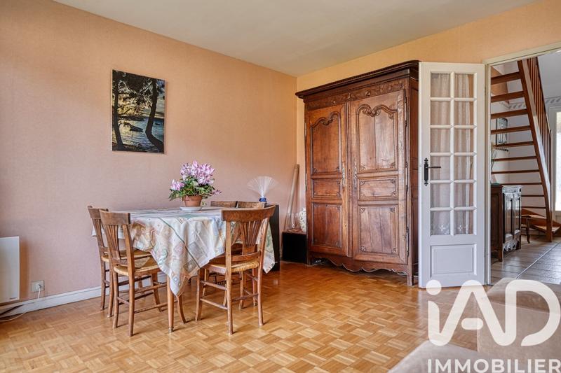 Maison - 158 m² - 8 pièces