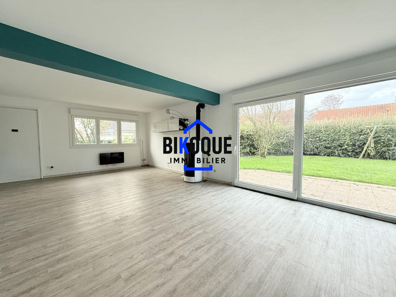 Maison - 90 m² - 5 pièces
