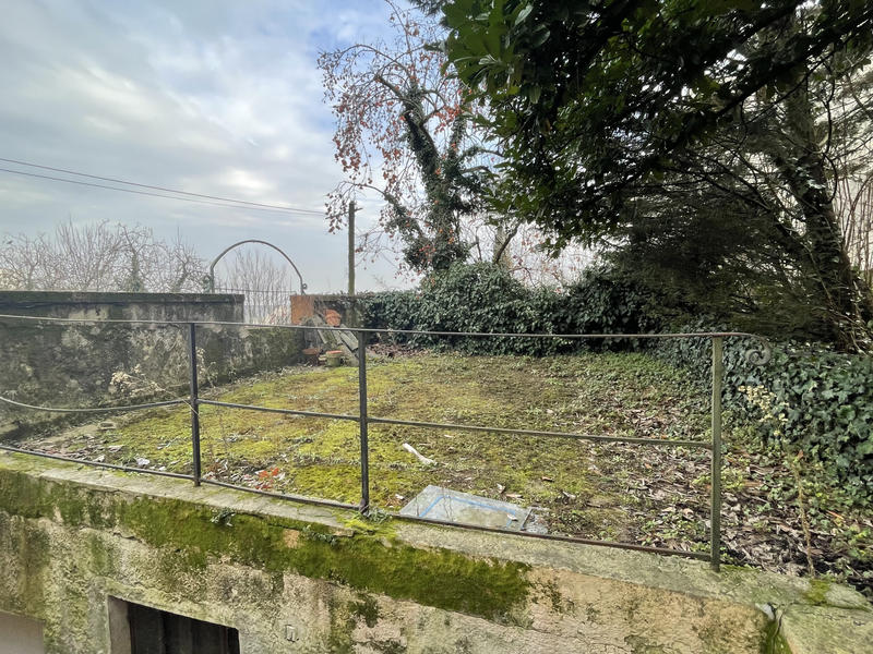 Maison - 303 m² - 7 pièces