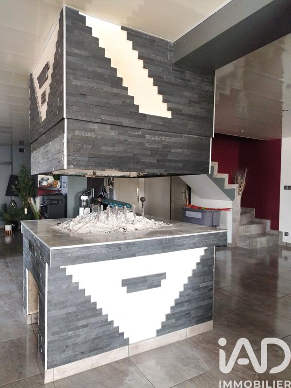 Maison - 197 m² - 6 pièces