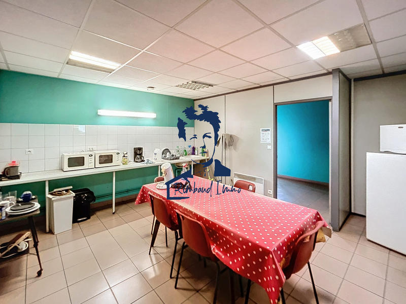 Local d'activités - 2 603 m²