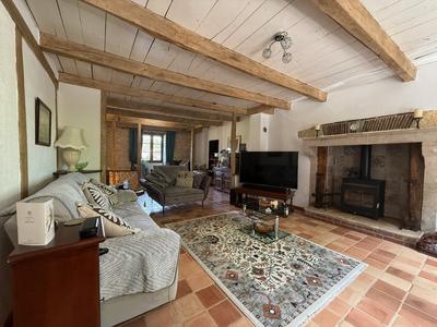 Maison - 215 m² - 8 pièces