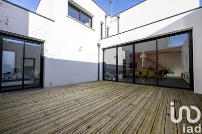 Maison - 165 m² - 6 pièces
