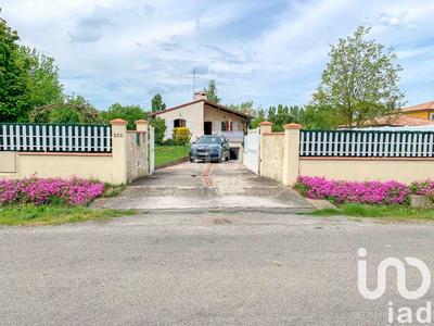 Maison - 96 m² - 5 pièces