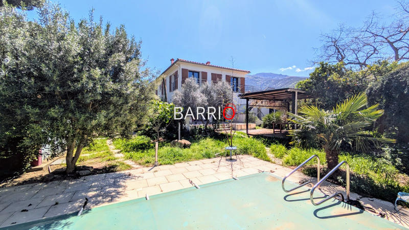 Villa - 170 m² - 4 pièces