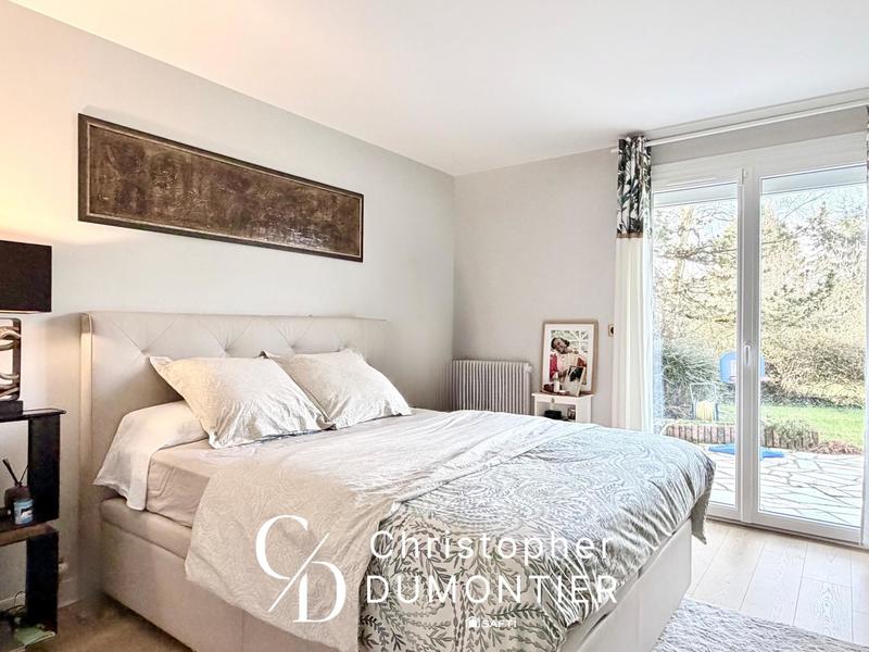 Maison - 172 m² - 9 pièces