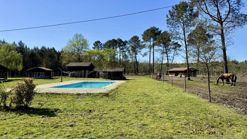 Maison - 143 m² - 6 pièces