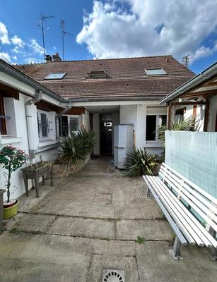 Immeuble - 140 m² - 9 pièces