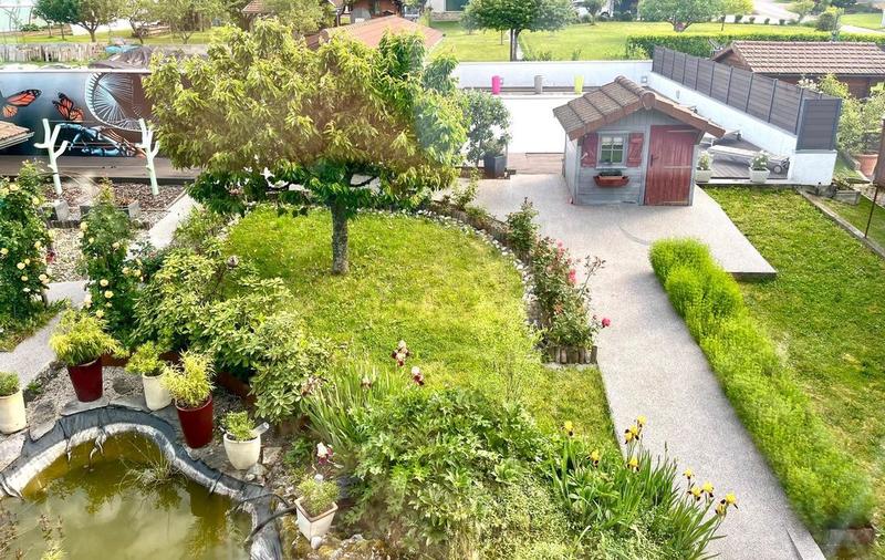 Maison - 407 m² - 9 pièces