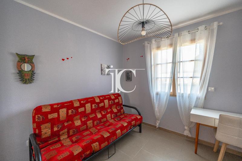 Maison - 94 m² - 5 pièces