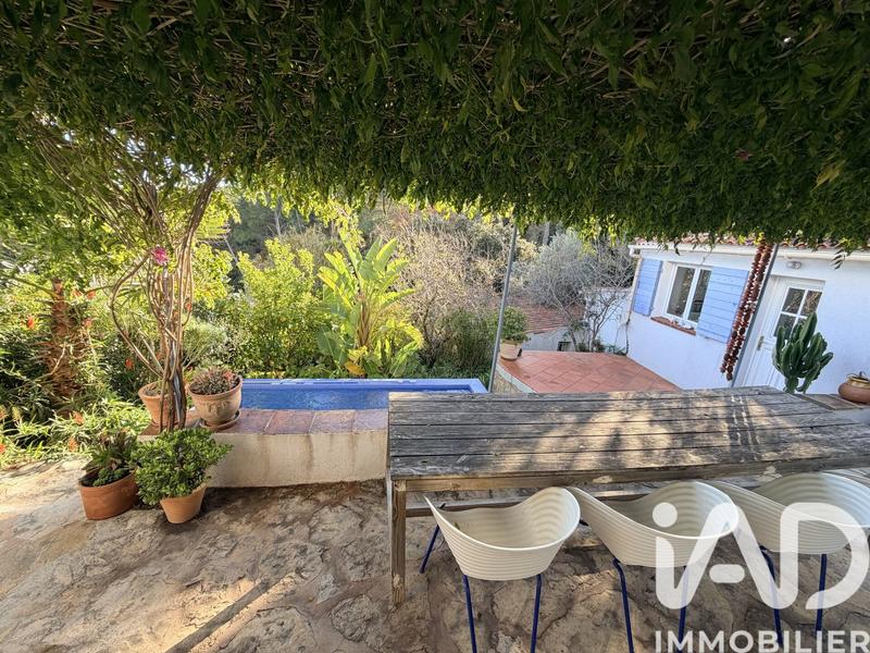 Maison - 92 m² - 5 pièces