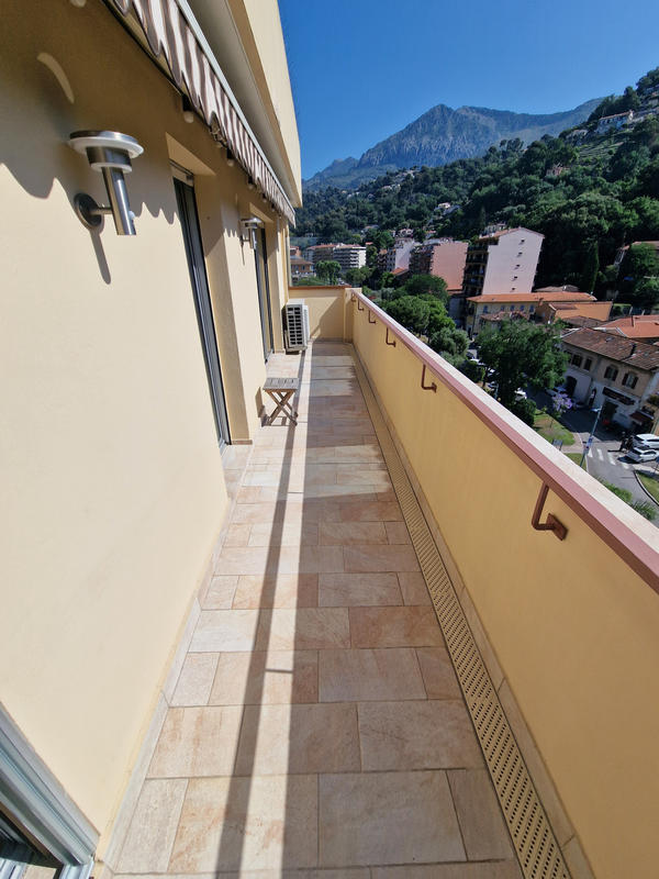 Appartement - 105 m² - 4 pièces