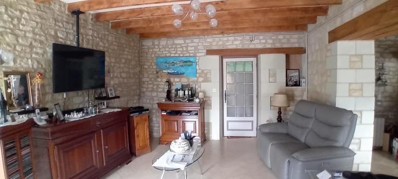 Maison traditionnelle - 227 m² - 7 pièces