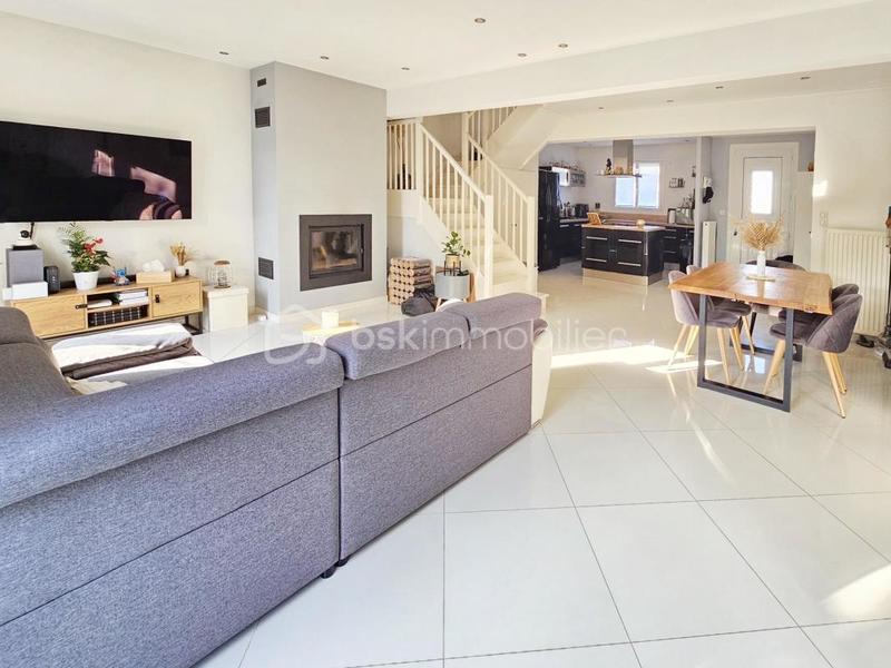 Maison - 145 m² - 6 pièces