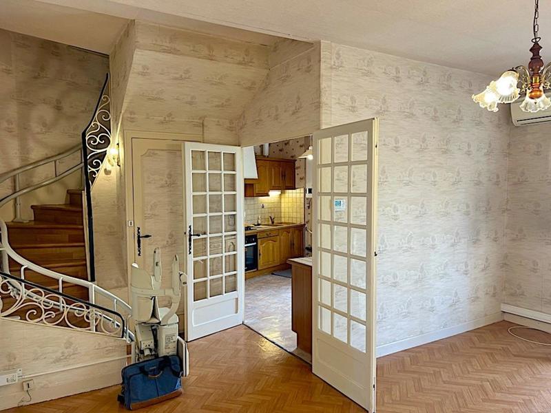 Maison - 93 m² - 6 pièces